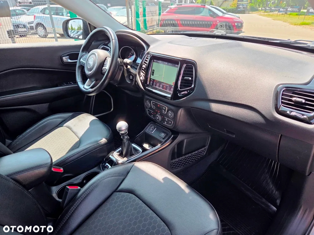 Jeep Compass 1.4 MultiAir Longitude - 31