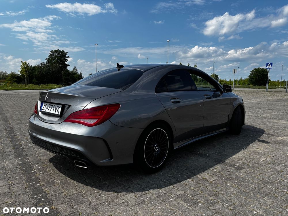 Mercedes-Benz CLA 180 7G-DCT AMG Line - 5