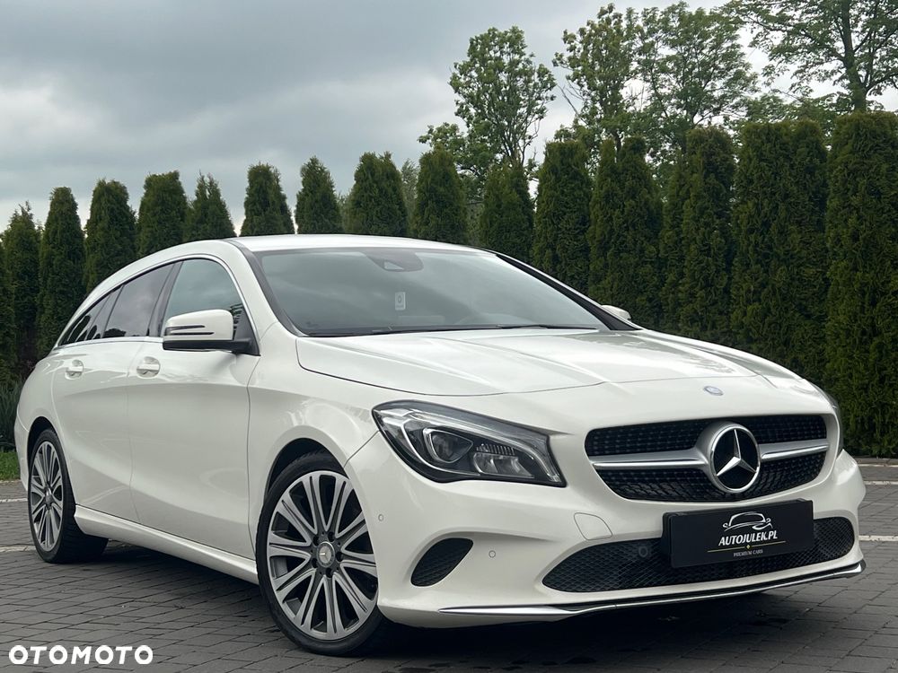 Mercedes-Benz CLA 200 7G-DCT UrbanStyle Edition - 17