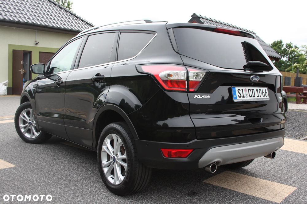 Ford Kuga 1.5 EcoBoost 2x4 Titanium - 30