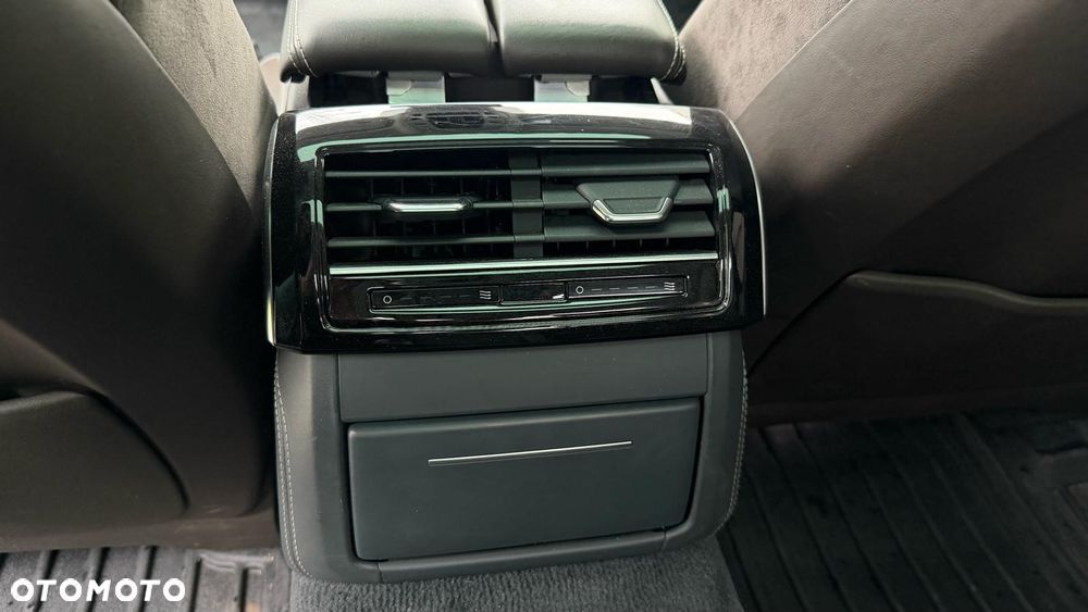 Audi A8 - 15