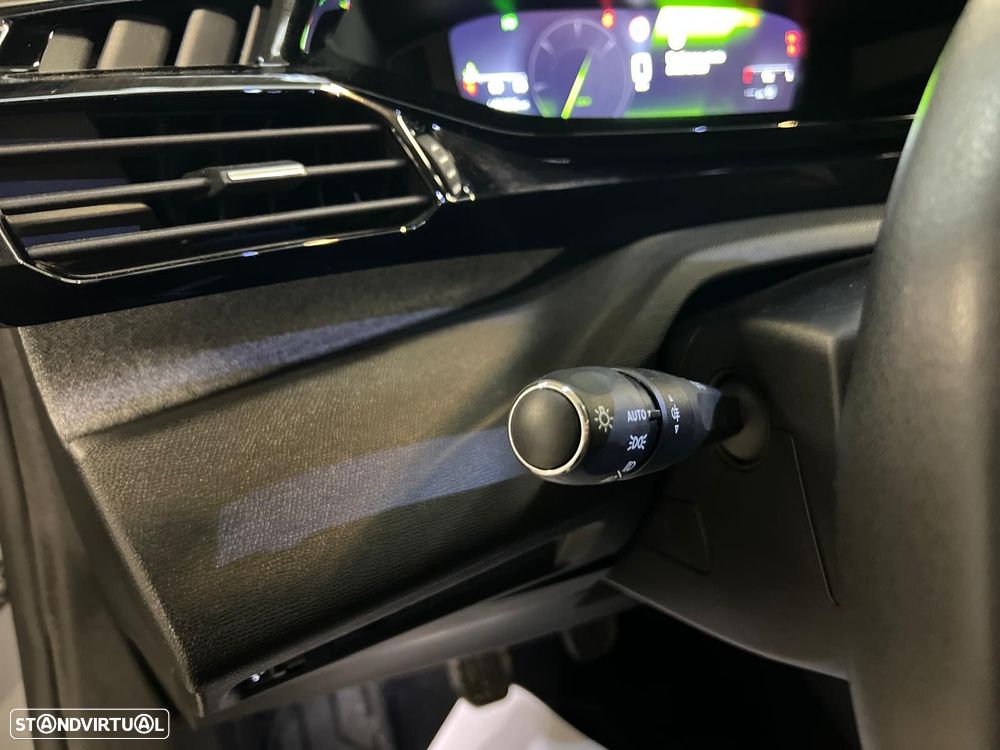 Peugeot 308 1.2 PureTech Allure - 22