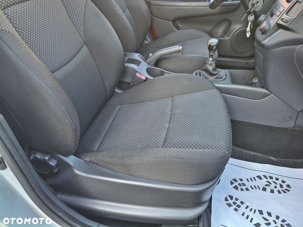 Hyundai i30 1.6 blue Classic - 26