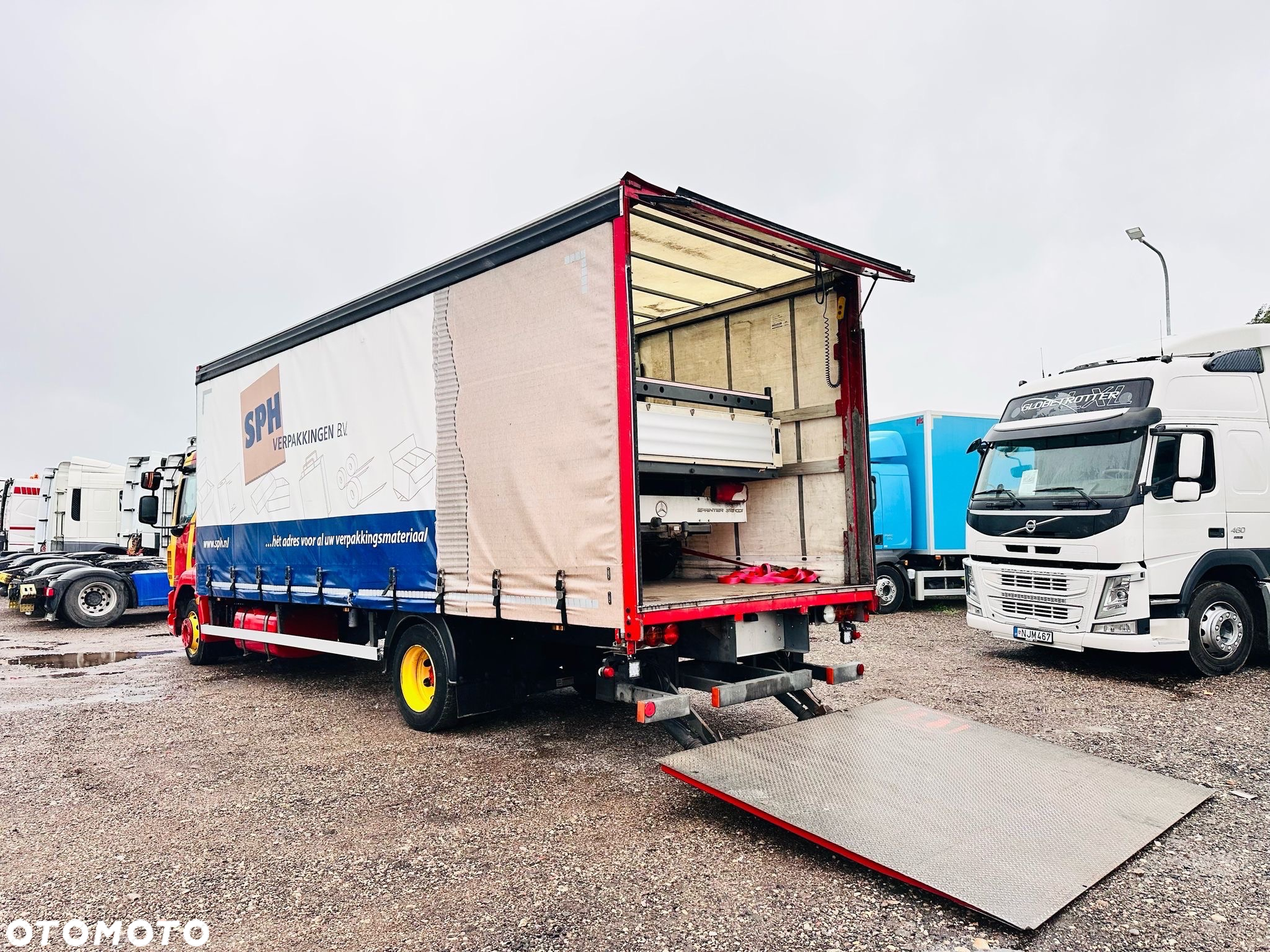 DAF LF 220 / KABINA SYPIALNA / WINDA - 9