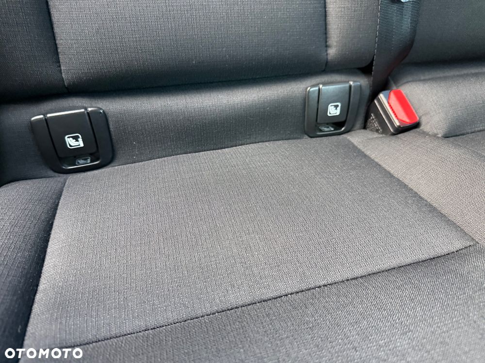 Volvo XC 40 T3 Momentum - 23
