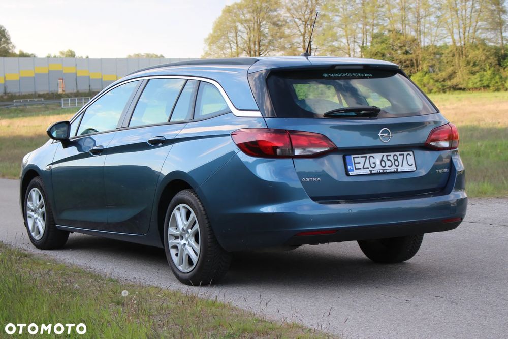 Opel Astra 1.4 T Dynamic - 4