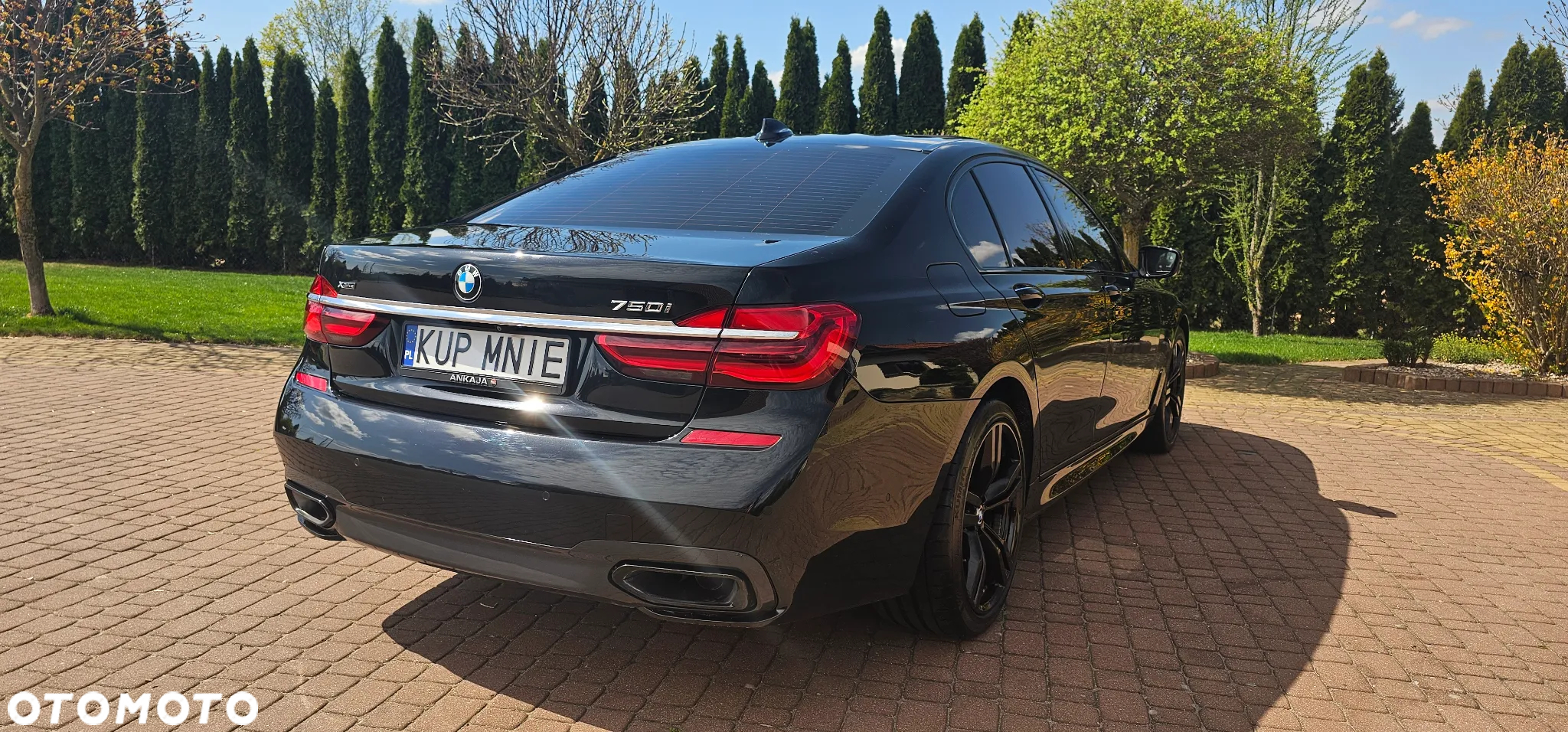 BMW Seria 7 750i xDrive - 11