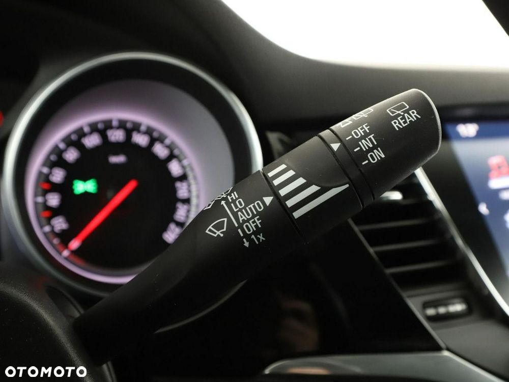 Opel Astra 1.4 Turbo Innovation - 31