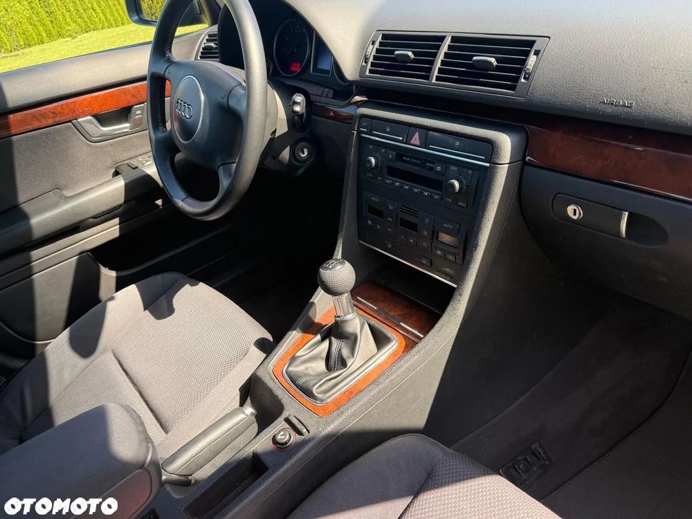 Audi A4 Limousine 2 - 16