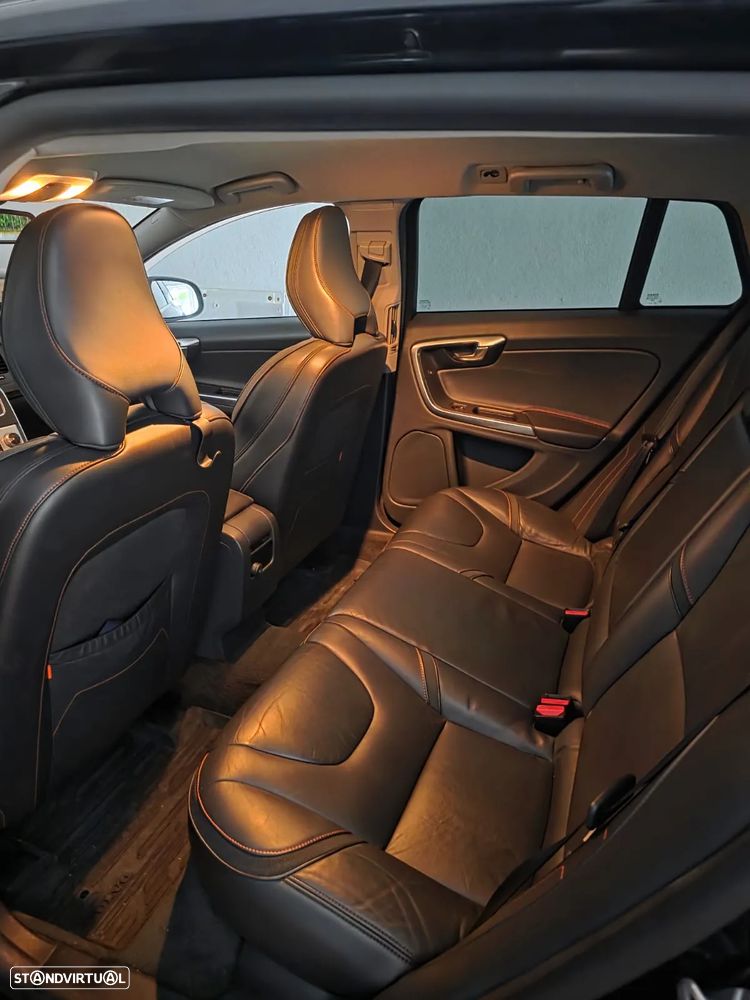 Volvo V60 1.6 D2 Momentum Eco - 9