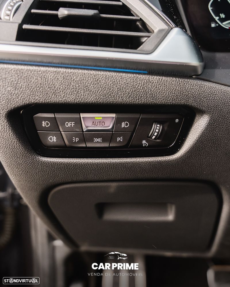 BMW 330 e Touring Aut. M Sport - 13