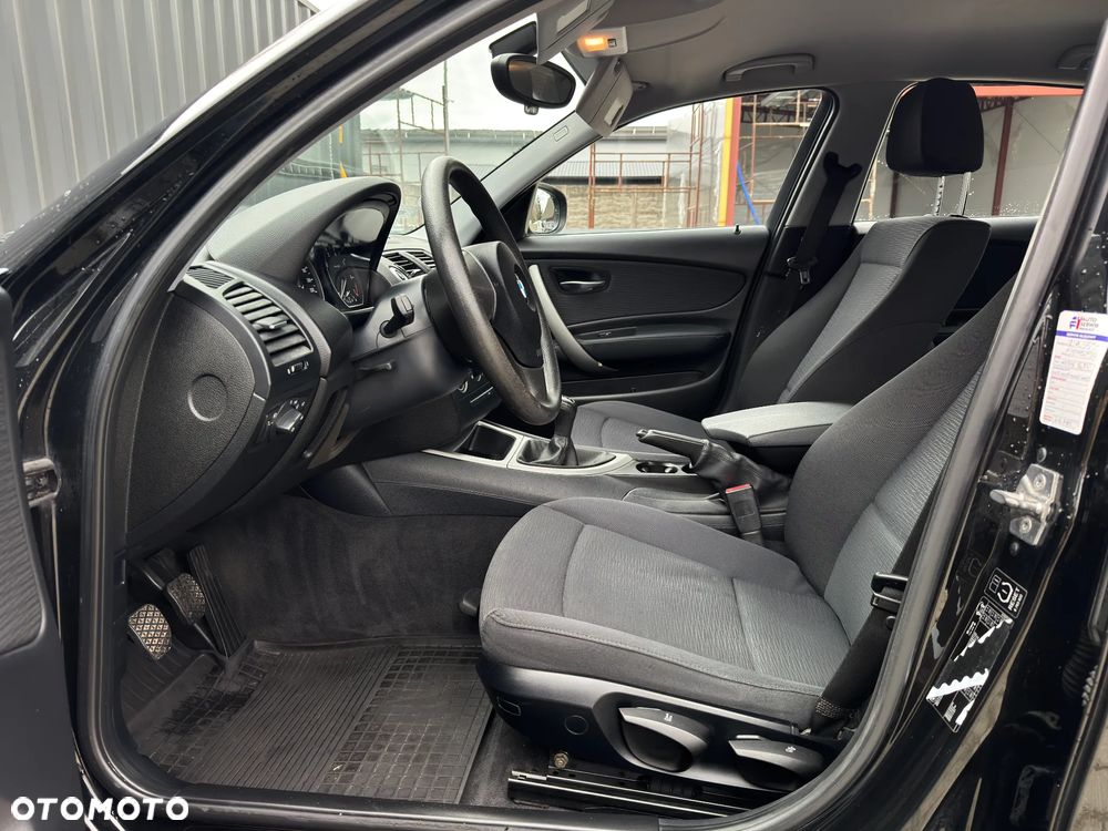 BMW Seria 1 - 12