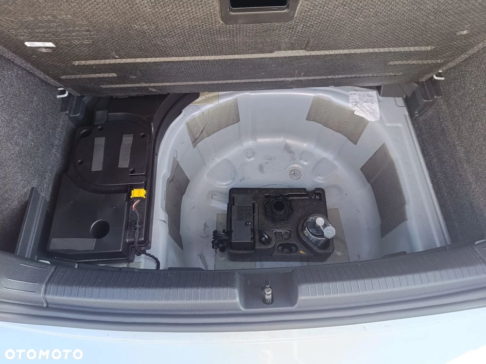 Volkswagen Polo 1.0 TSI Beats - 24