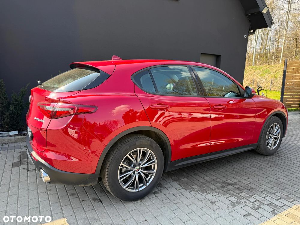 Alfa Romeo Stelvio 2.2 16V AT8 Q4 Business - 5