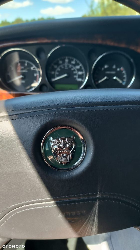 Jaguar XJR 4.2 - 17