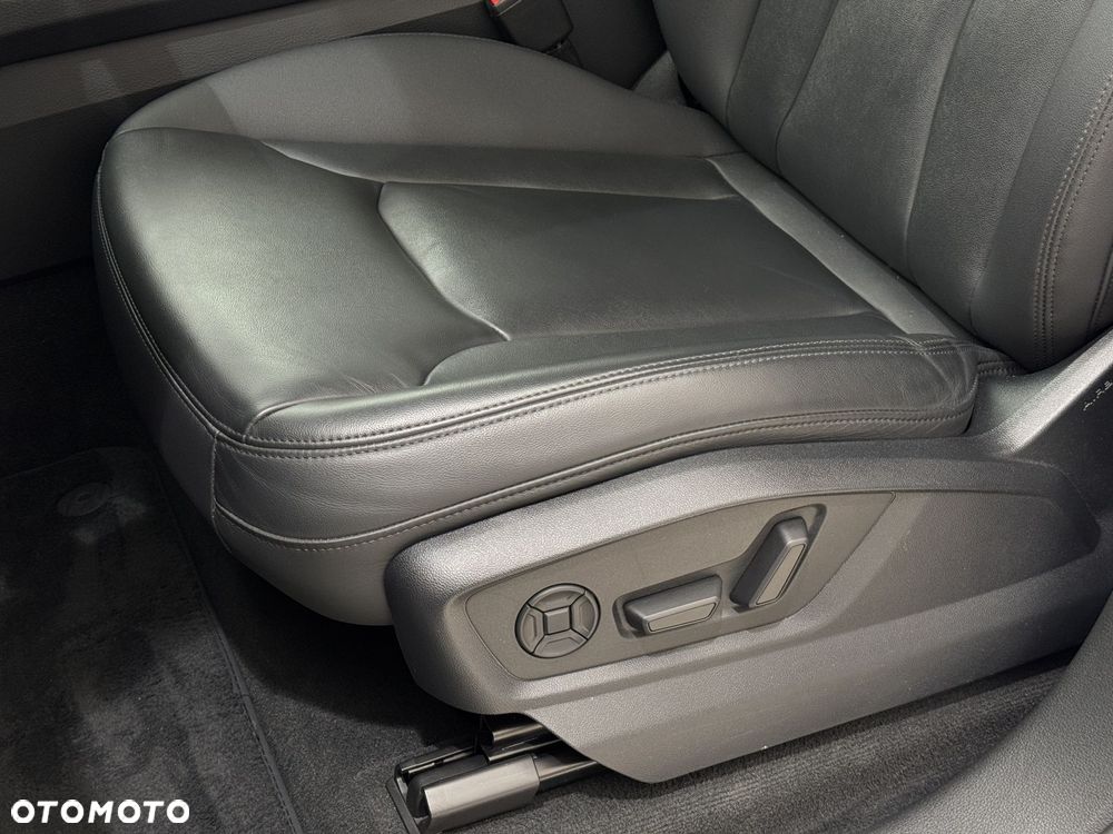 Audi Q7 - 11