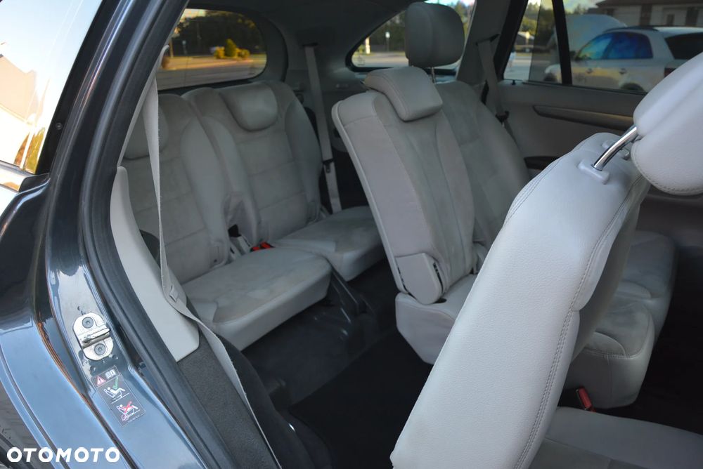 Mercedes-Benz Klasa R 300 CDI 7G-TRONIC DPF BlueEFFICIENCY - 25