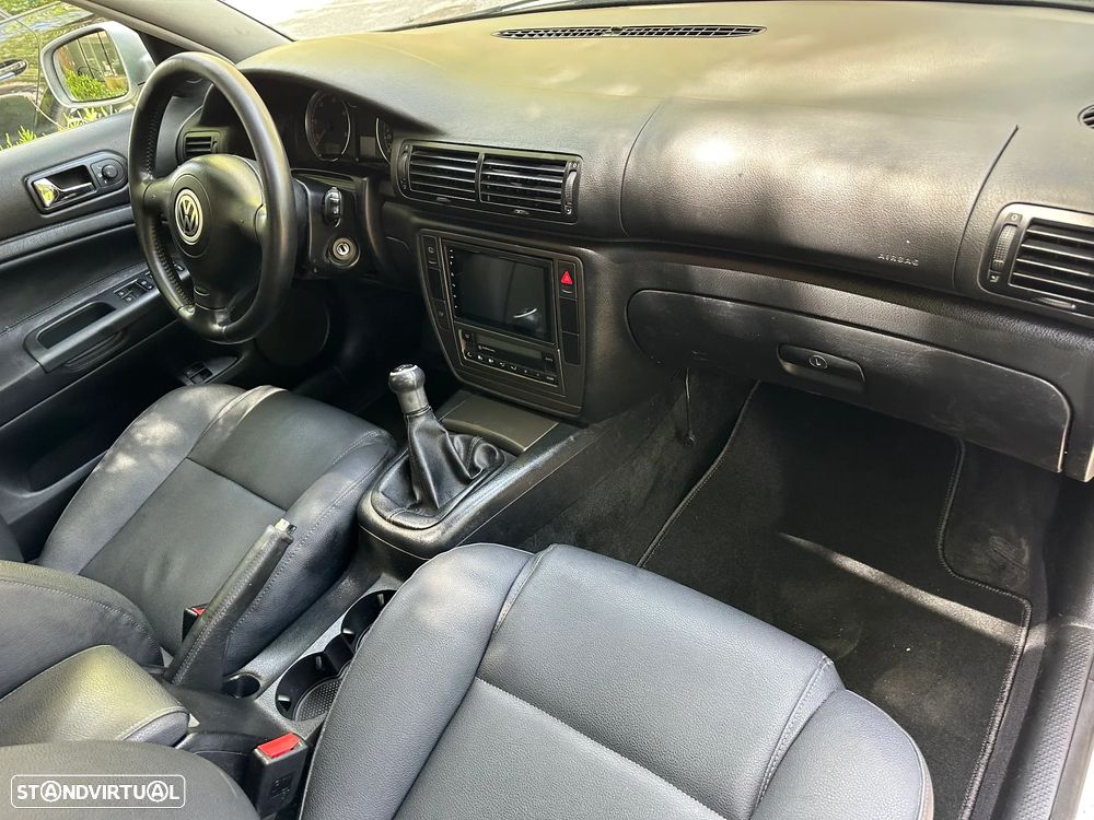 VW Passat Variant 1.9 TDi Confl Top EC - 21