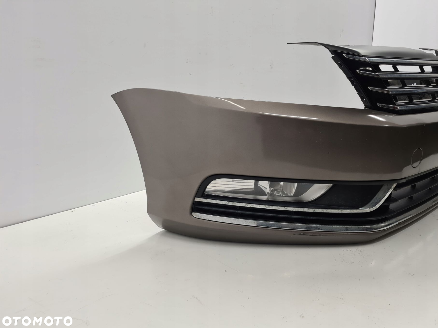 VW PASSAT B7 ZDERZAK PRZÓD PRZEDNI LA8X - 4