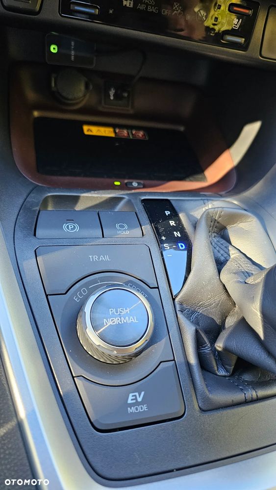 Toyota RAV4 - 9