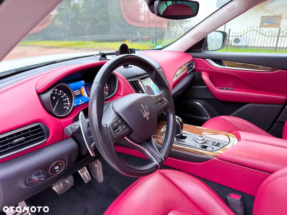 Maserati Levante S Q4 - 14