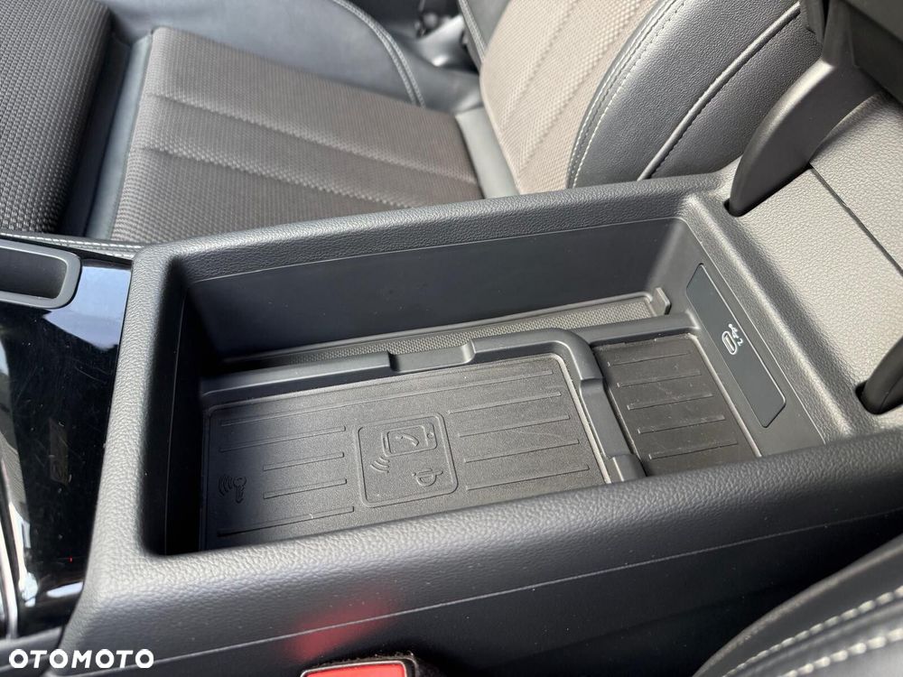 Audi A4 Limousine - 34