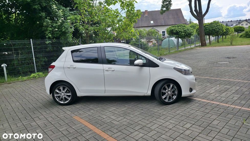 Toyota Yaris 1.33 Premium - 7