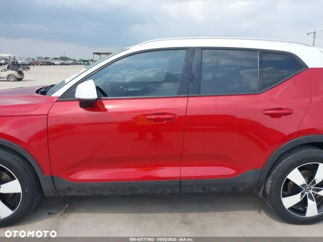 Volvo XC 40 T5 AWD R-Design - 11