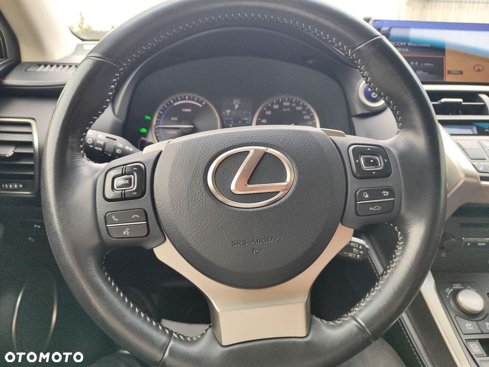 Lexus NX 300h Prestige AWD - 16