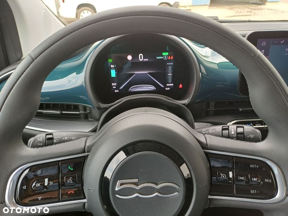 Fiat 500e - 27
