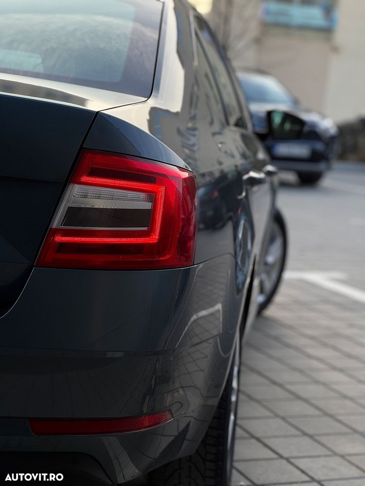 Skoda Octavia Combi Diesel 1.6 TDI Style - 15