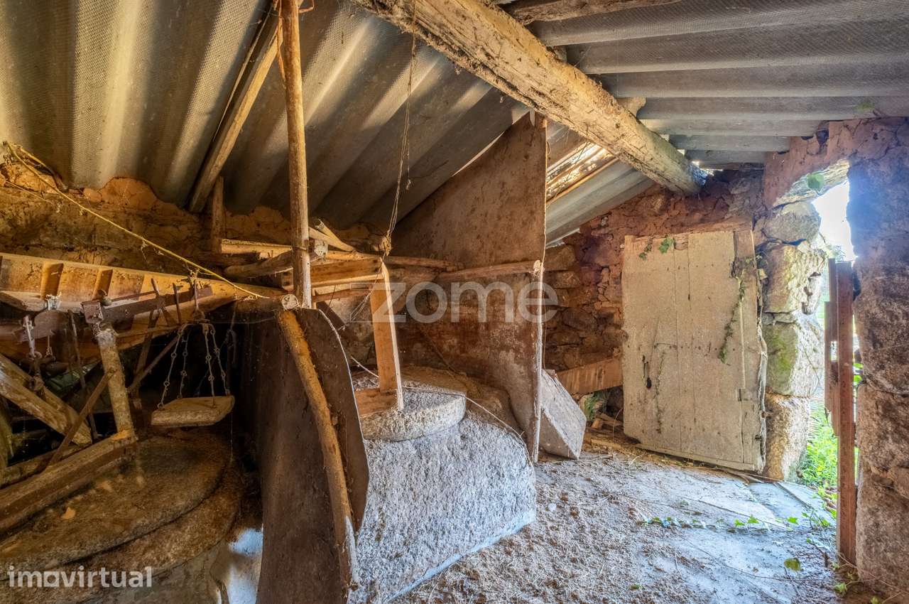 Terreno com moinho para reabilitação em Sardoura - Castelo de Paiva - Grande imagem: 5/20
