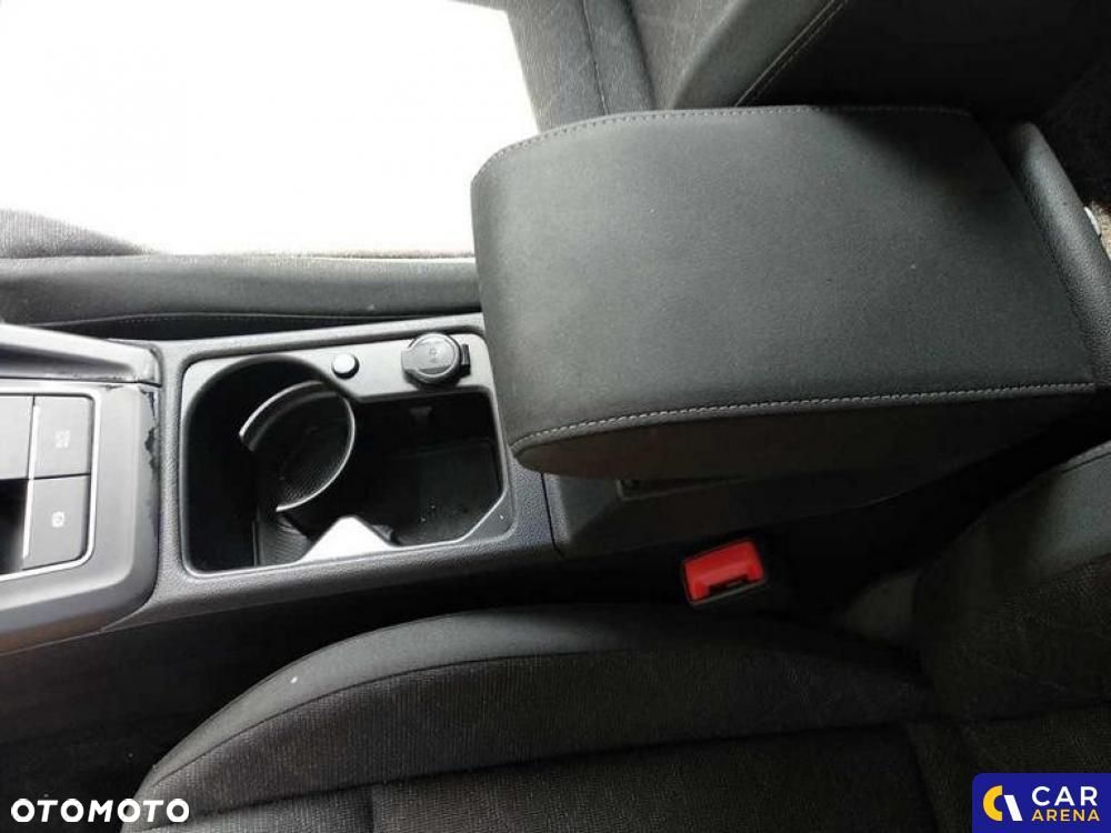 Volkswagen Golf - 14