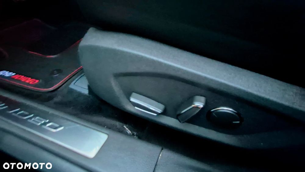 Ford Mondeo 2.0 EcoBlue Titanium - 23