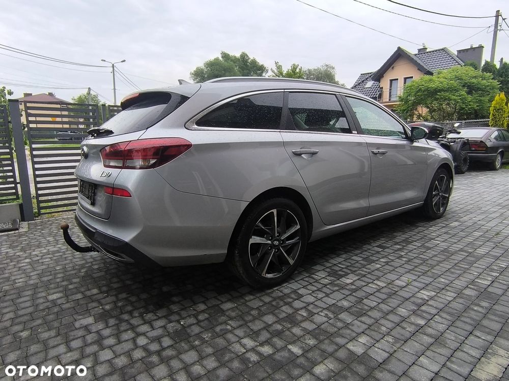 Hyundai i30 1.6 CRDI 48V-Hybrid DCT Prime - 2