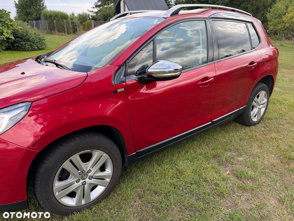 Peugeot 2008 1.2 Pure Tech Style EU6 - 1
