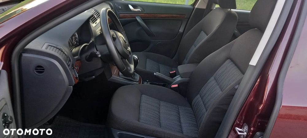 Skoda Octavia 2.0 TDI DPF Ambiente - 7