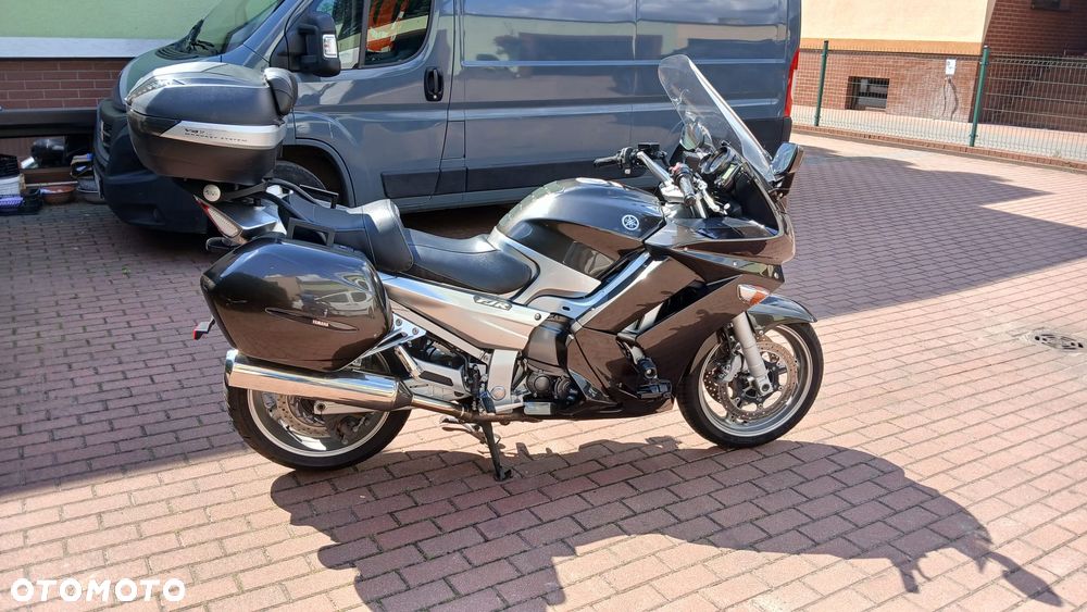 Yamaha FJR - 4
