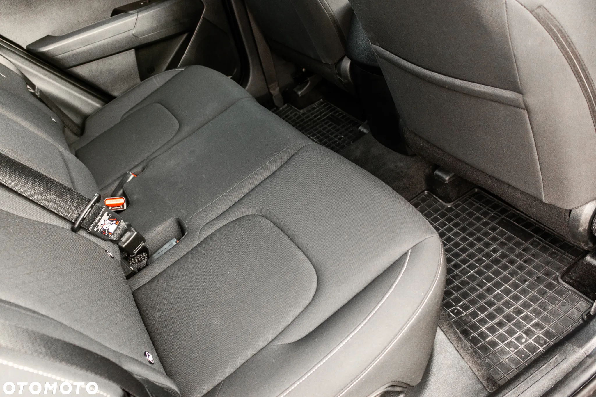 Kia Sportage - 16