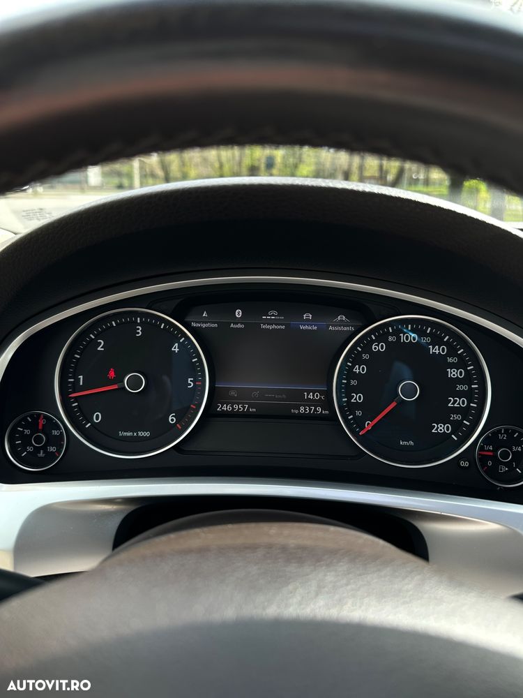 Volkswagen Touareg 3.0 V6 TDI BMT Terrain Tech - 23