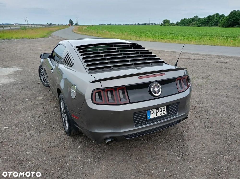 Ford Mustang 3.7 V6 Premium - 15