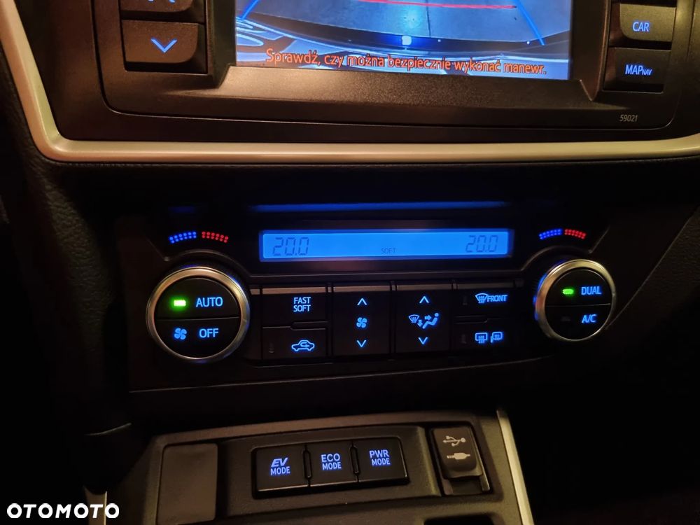 Toyota Auris - 26