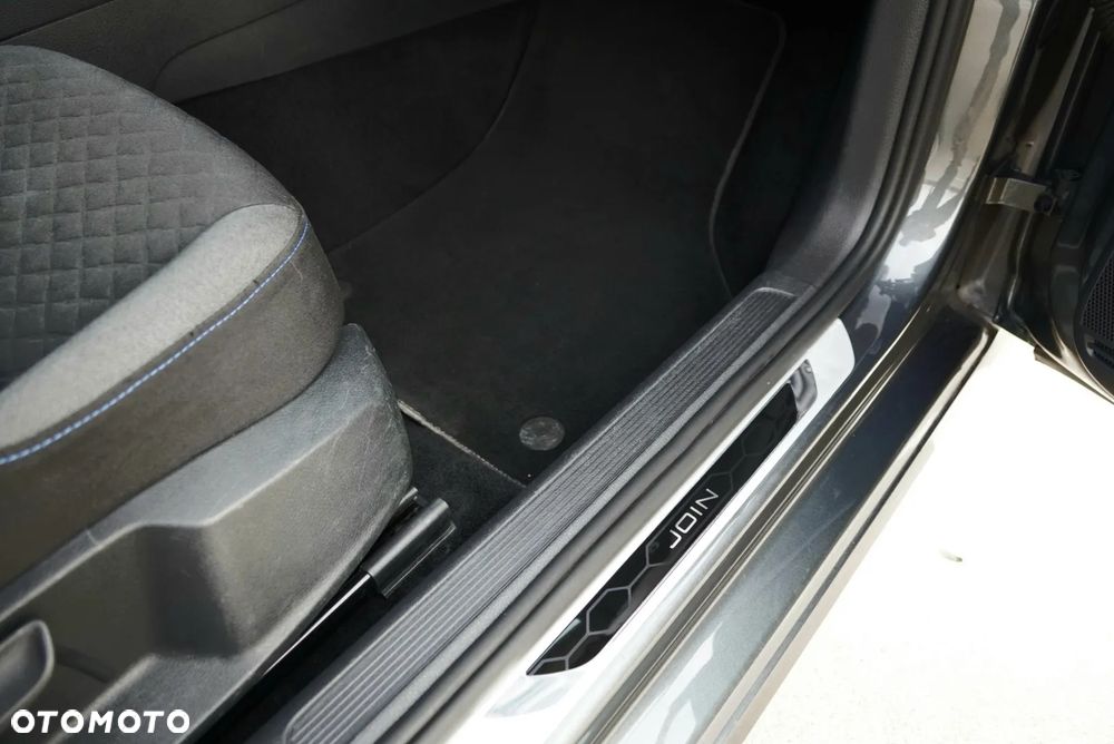 Volkswagen Golf - 17