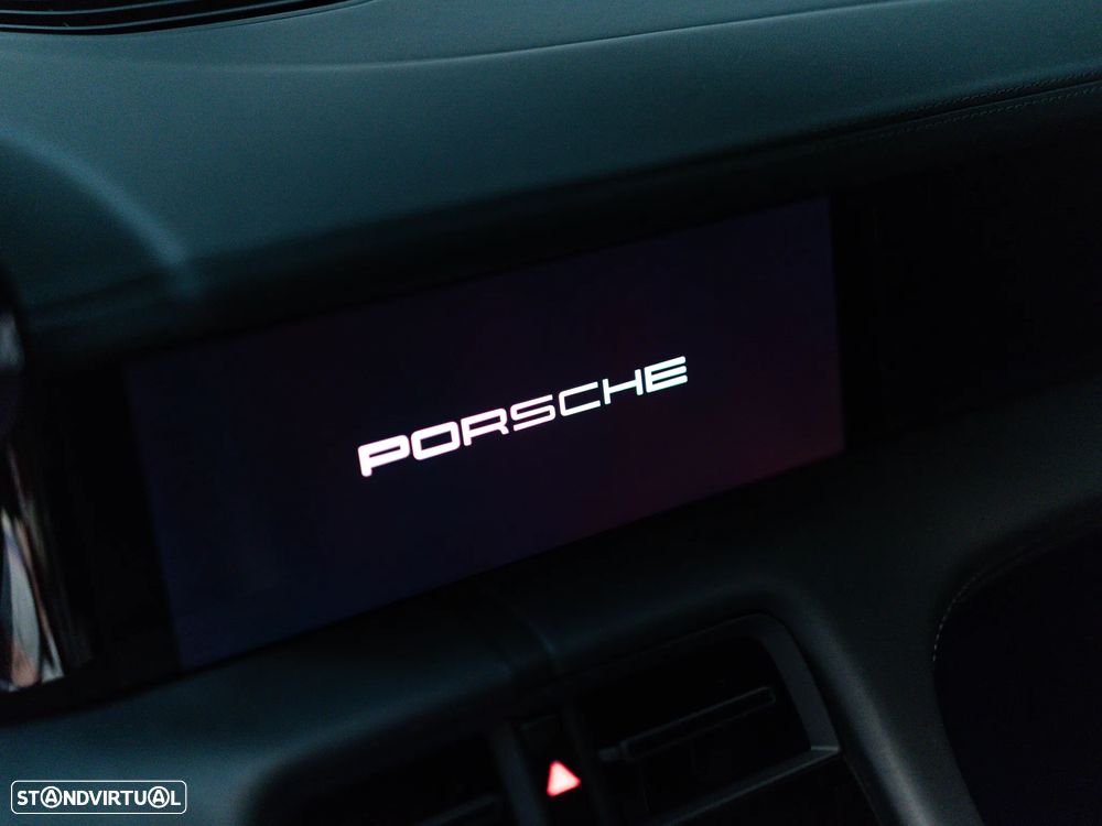 Porsche Taycan Sport Turismo 4S Black Edition - 43