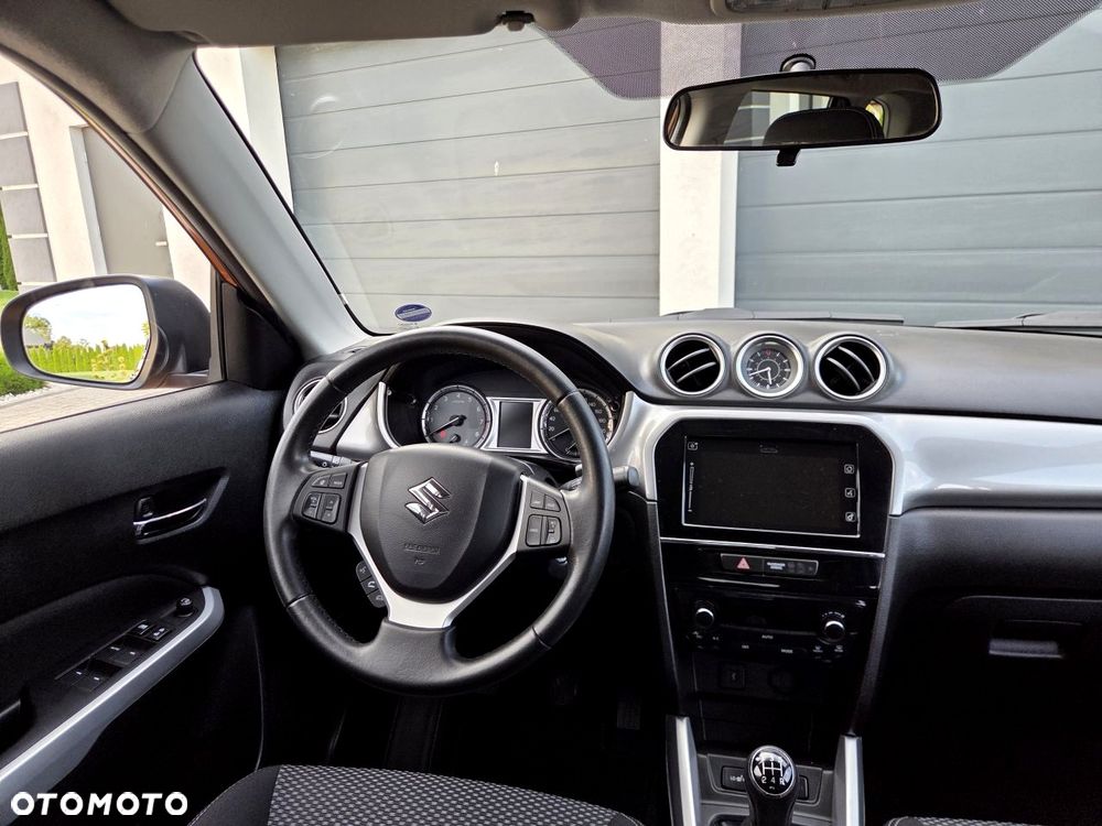 Suzuki Vitara - 22
