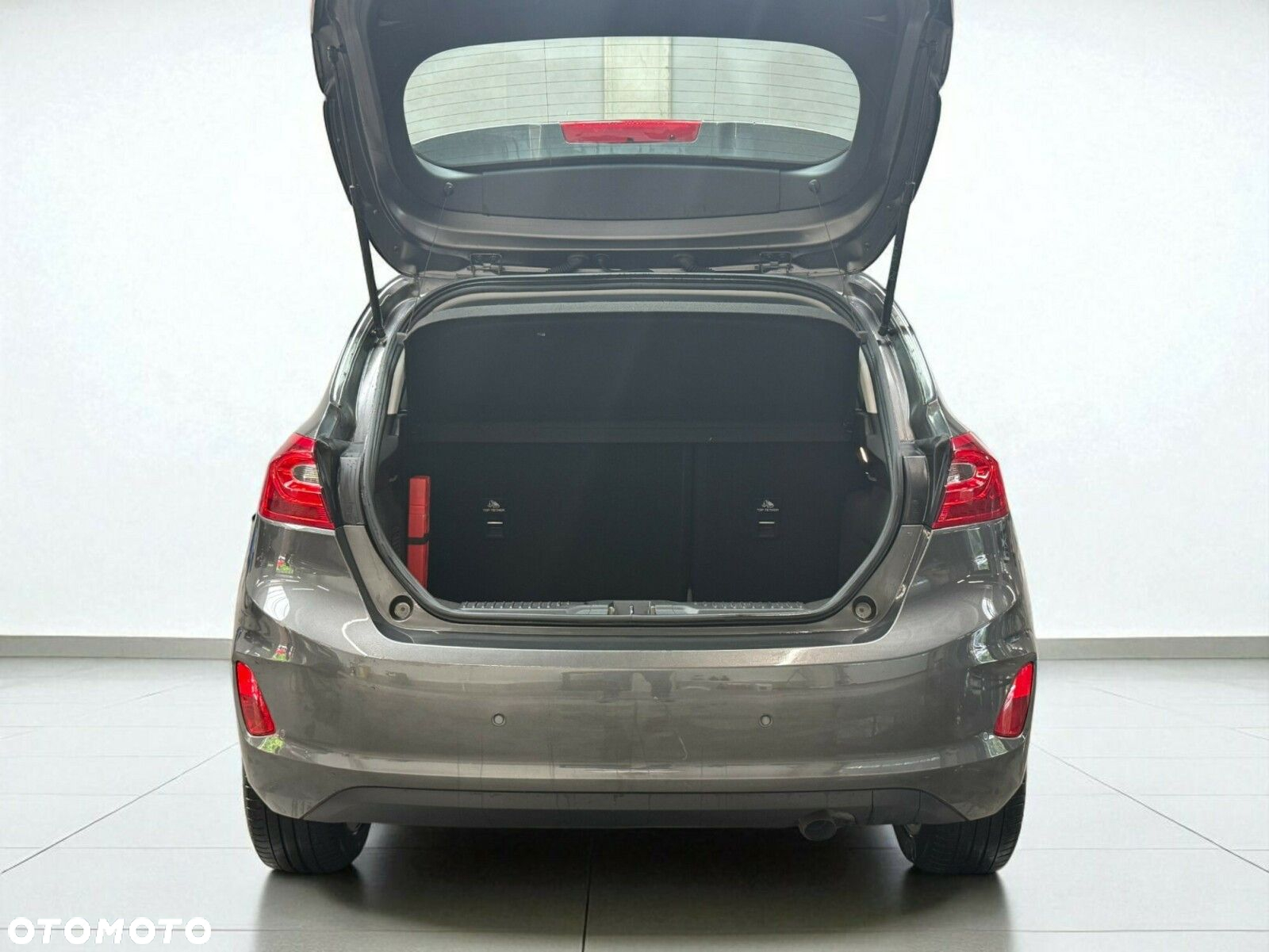 Ford Fiesta - 9