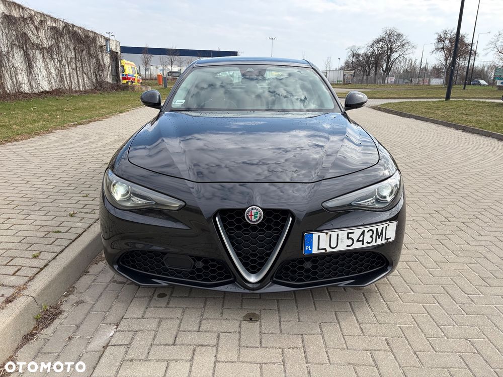 Alfa Romeo Giulia - 4