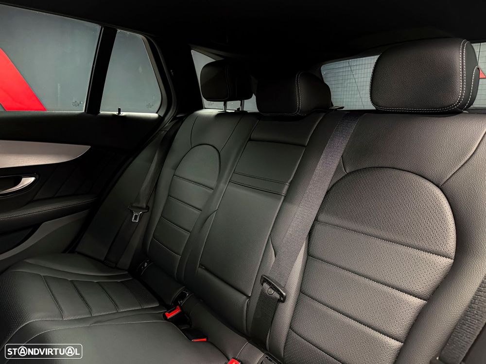 Mercedes-Benz C 300 - 11