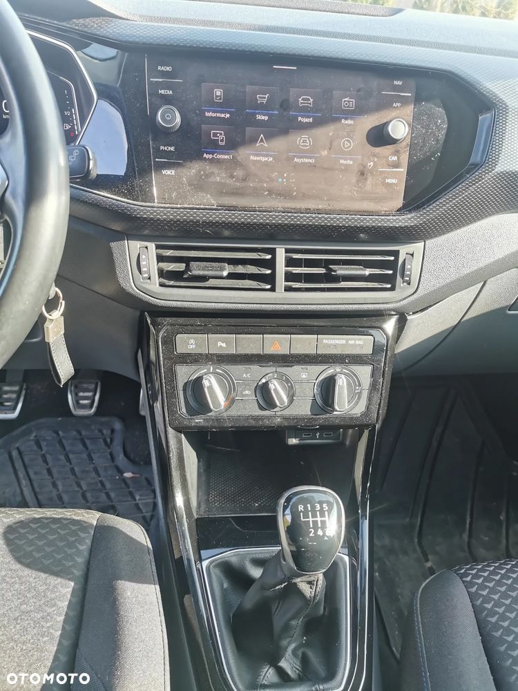 Volkswagen T-Cross - 23