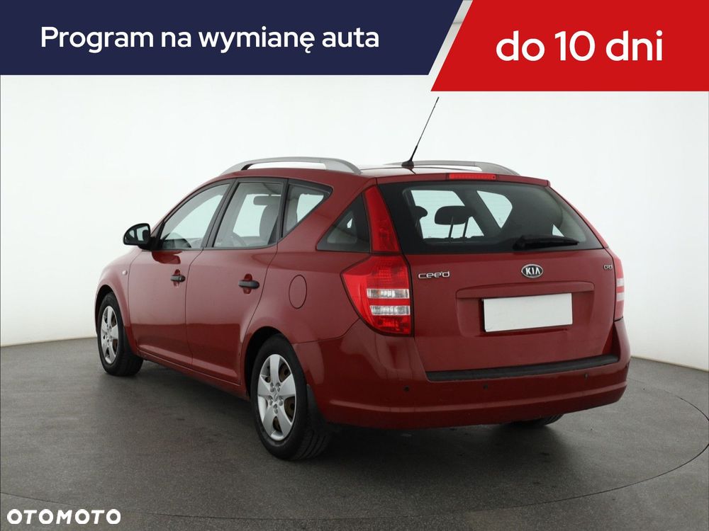 Kia Ceed - 6